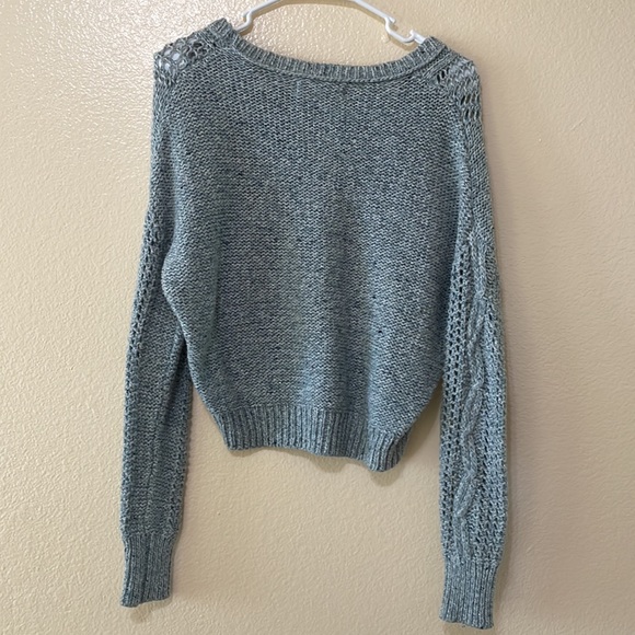 Sweater - Picture 5 of 5